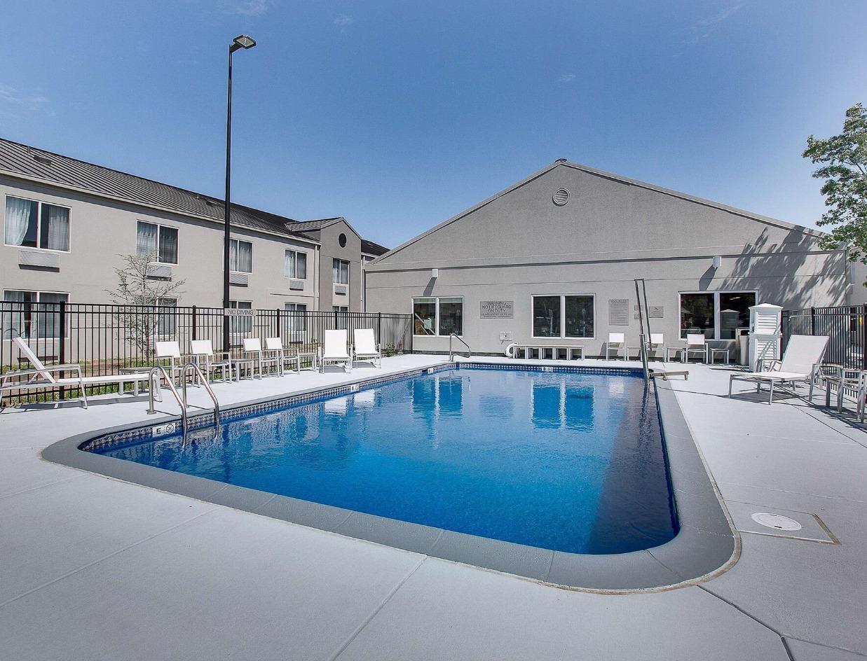 Country Inn & Suites By Radisson, Wichita East, Ks Exterior photo